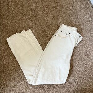 Abercrombie and Fitch Ultra High Rise 90s Straight Jean (Curve Love)